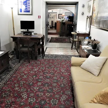 Deco Ξενοδοχείο Περούτζια