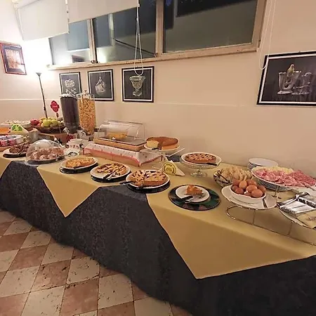 Deco Отель Перуджа