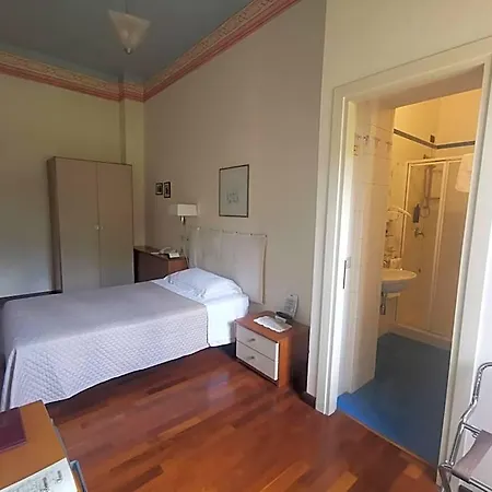 Отель Deco Перуджа