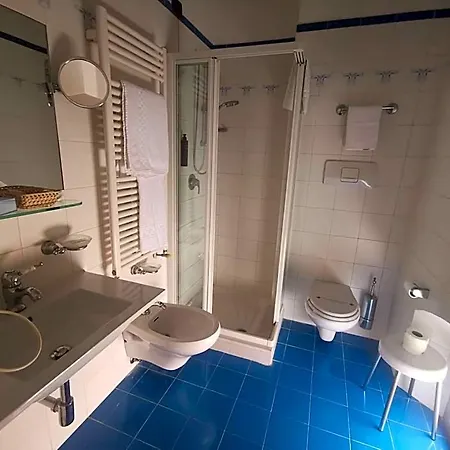 Отель Deco
