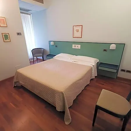 Отель Deco